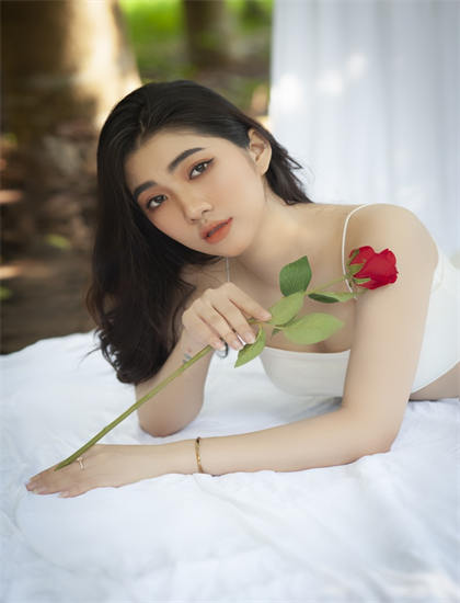 草莓在线观看_老师的真面目_千与千寻完整电影在线观看